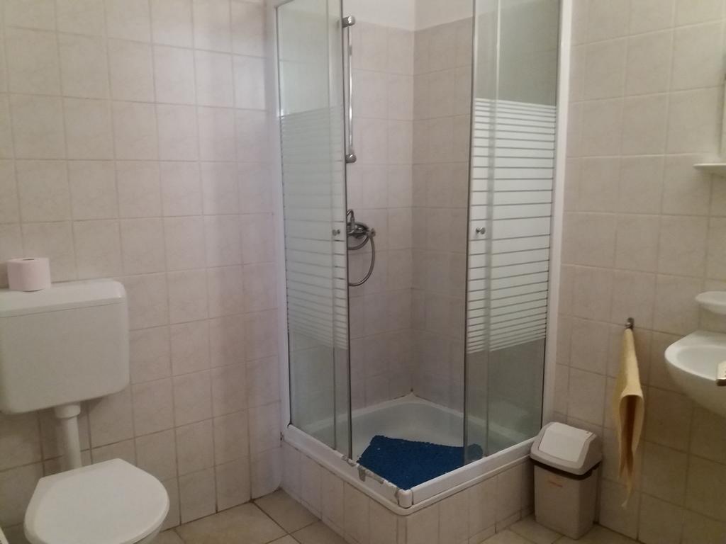 Rákóczi panzió Debrecen Esterno foto