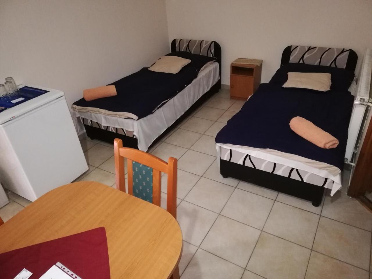 Rákóczi panzió Debrecen Esterno foto