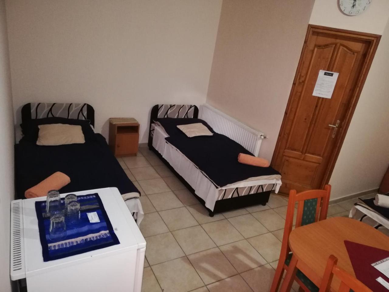 Rákóczi panzió Debrecen Esterno foto