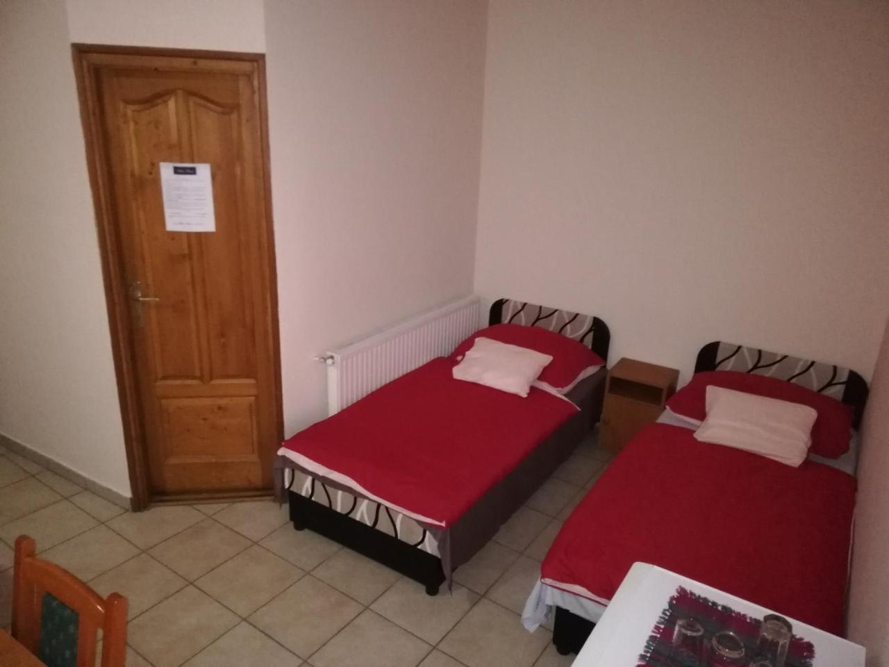 Rákóczi panzió Debrecen Esterno foto